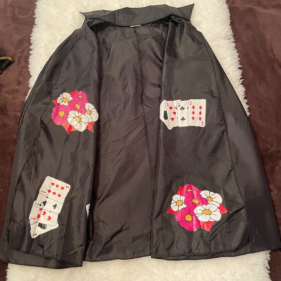 Magician Cape Magic Act Boys Girls Adults Card Tricks Performer - Picture 4 of 4